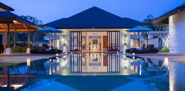 Villa Marie in Pandawa Cliff Estate, Villa at Night